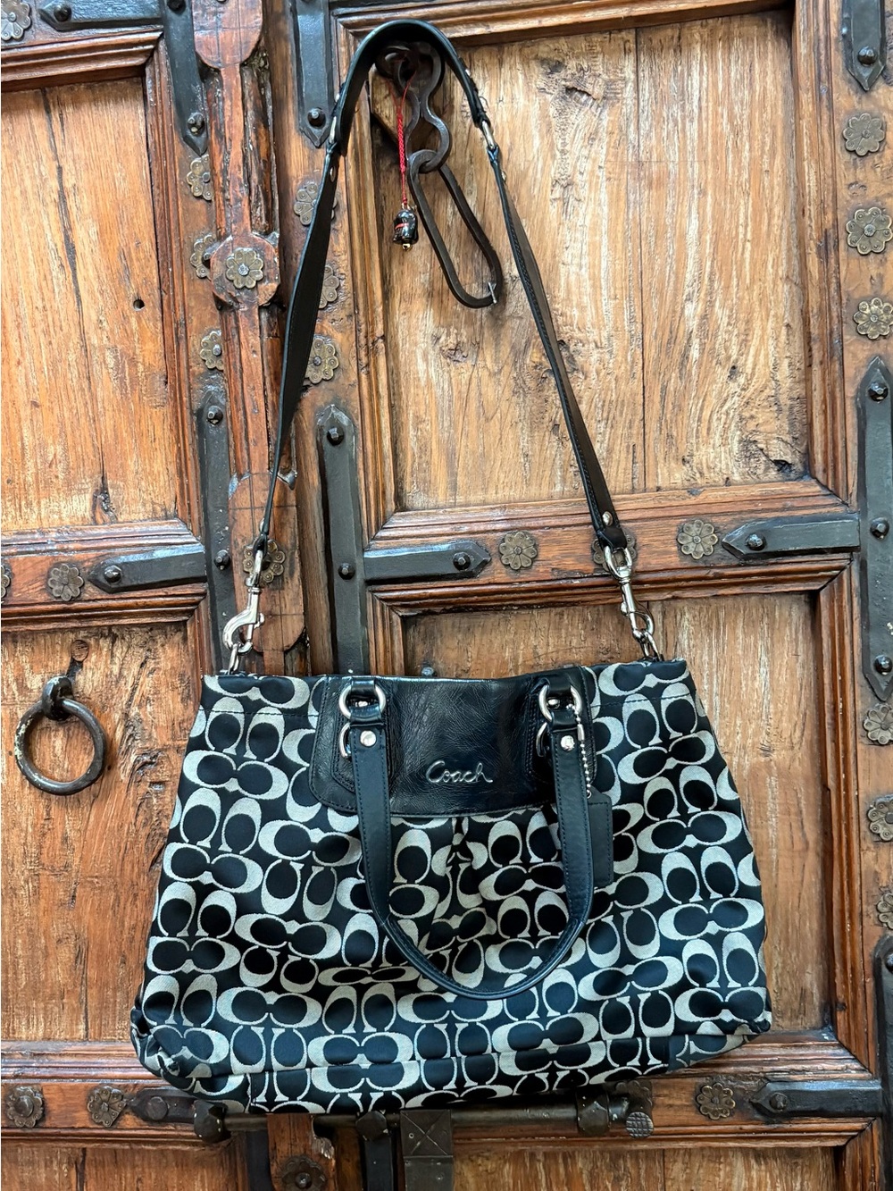 Pristine Authentic COACH Ashley Signature
Carryall Satchel Bag • Black/Gray
